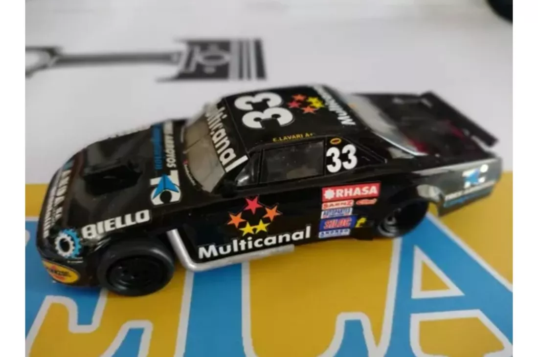 Chevrolet N*33 E.Lavari 1999 Claseslot Coleccionable - Imagen 2