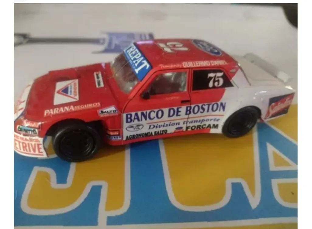Ford N*75 Guillermo Ortelli 1996 Claseslot Coleccionable - Imagen 2